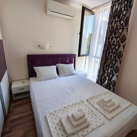Blue - Amara Apartment *